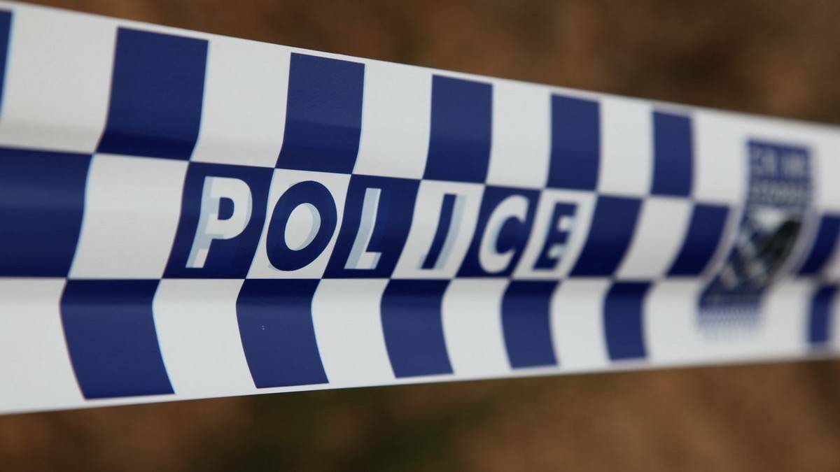Man attempts to hide from Orana police in back yard dog house