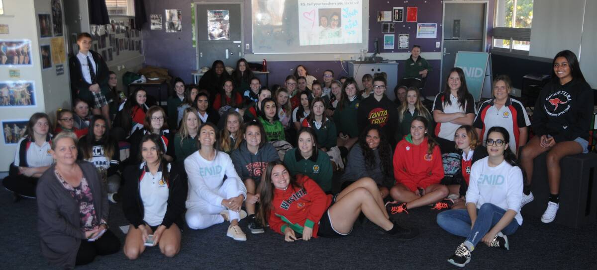 Nina Khoury and Adriana Stefanatos with the Year 10 girls at Dubbo College South Campus. Photo: ORLANDER RUMING