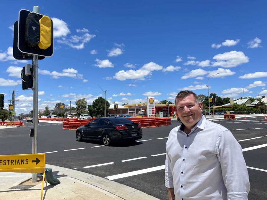  READY TO GO: Dubbo MP Dugald Saunders said the lights at the intersection of Cobra and Fitzroy streets would improve safety and reduce congestion for both highway and local traffic. Picture: CONTRIBUTED