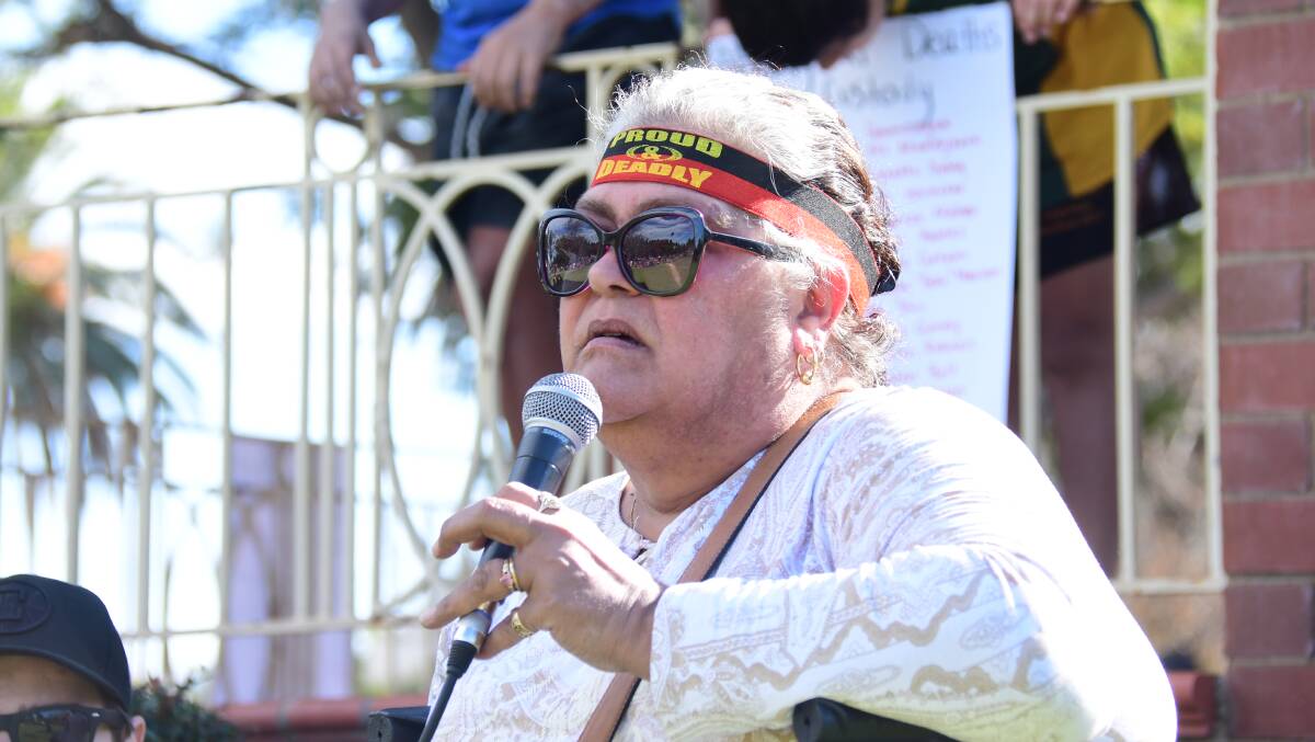 UNACCEPTABLE: Della Burns addressing the Black Live Matter Rally in Dubbo at the weekend. Photo: AMY McINTYRE