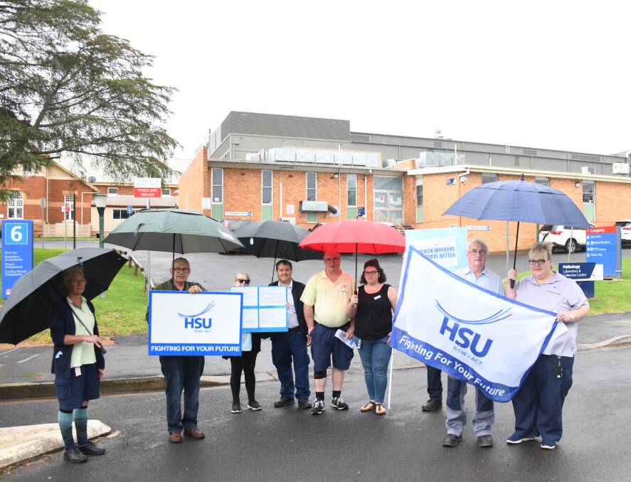 Dubbo Hospital's health staff walkout for pay rise. PICTURE: AMY MCINTYRE