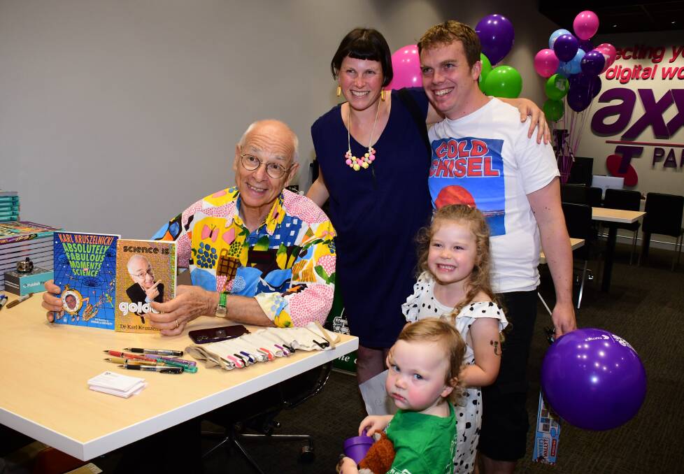  Dr Karl with Sophie Johnson, John Gibson and Ruby and Scarlett Johnson.