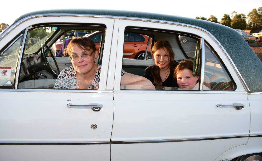Fans from near and far came for a weekend of movies and cars at the Dubbo Westview Drive-In. Photos: AMY MCINTYRE