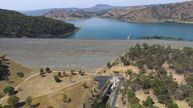 DON'T GO IN: A potentially toxic blue-green algae bloom is occurring at Windamere Dam. Photo: FILE