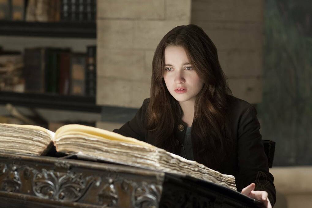 Alice Englert as Lena, who has to deal with a life-changing event on her 16th birthday in Beautiful Creatures.