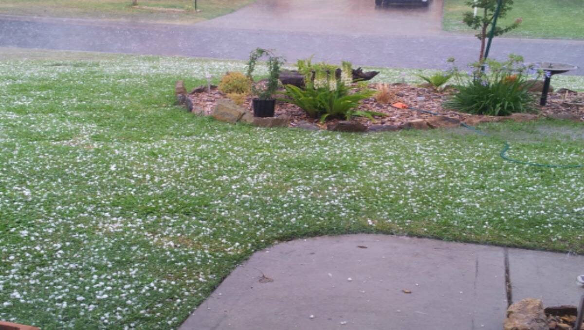 Bathurst: A property in Gormans Hill during the hail storm on Wednesday afternoon. Photo: Pauline Ashmore