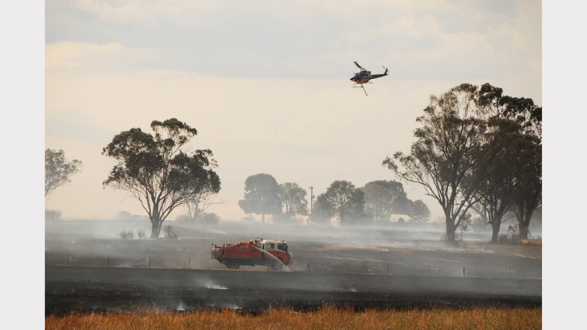 Swift action by fire services shuts down blaze west of Dubbo. Photo Amy McIntyre