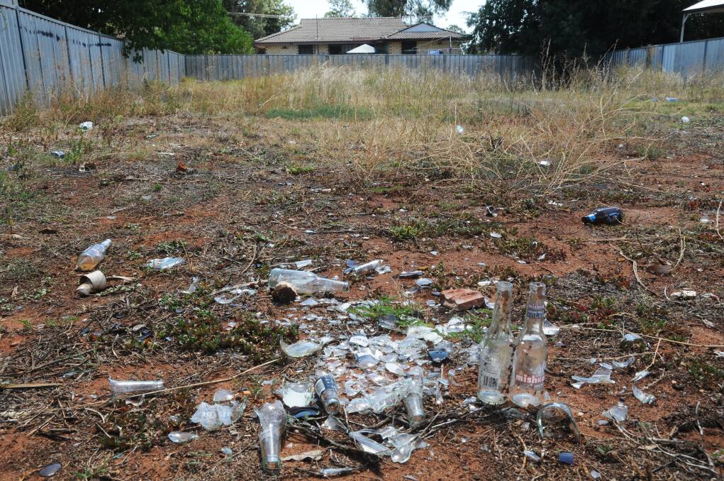 A vacant lot in Braun Avenue has become a dumping ground near where a Dubbo mother found a used syringe this week. Photo: AMY McINTYRE